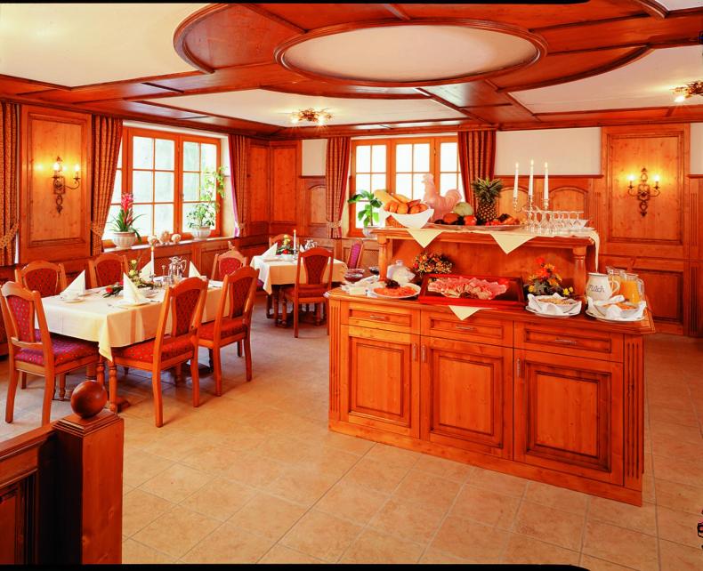 Hotel - Gasthof Spessarttor & Hotel Bergwiesen - Zimmer mit Balkon - Housity