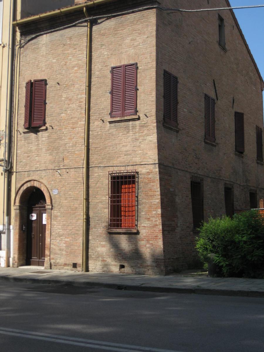 Low Cost Ferrara - Housity