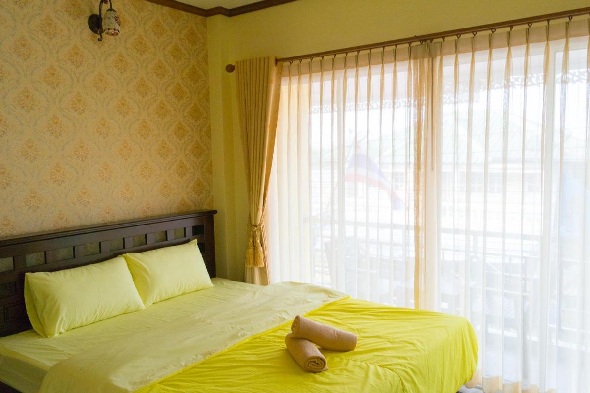 Rak Ban Kerd House - Housity