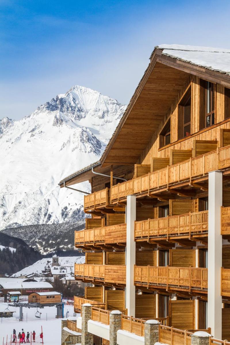 Vue générale sur la montagne ou vue sur la montagne depuis l'hôtel