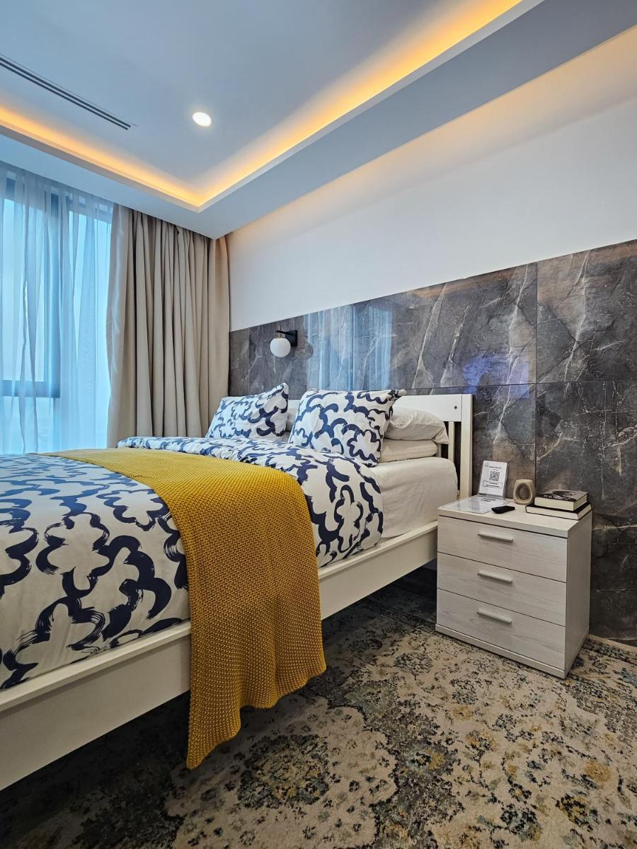 Suite 1101 - KASS TOWERS - Hizvo