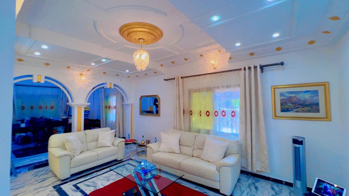 The Massango Guesthouse Limbe-Victoria Cameroon - Housity