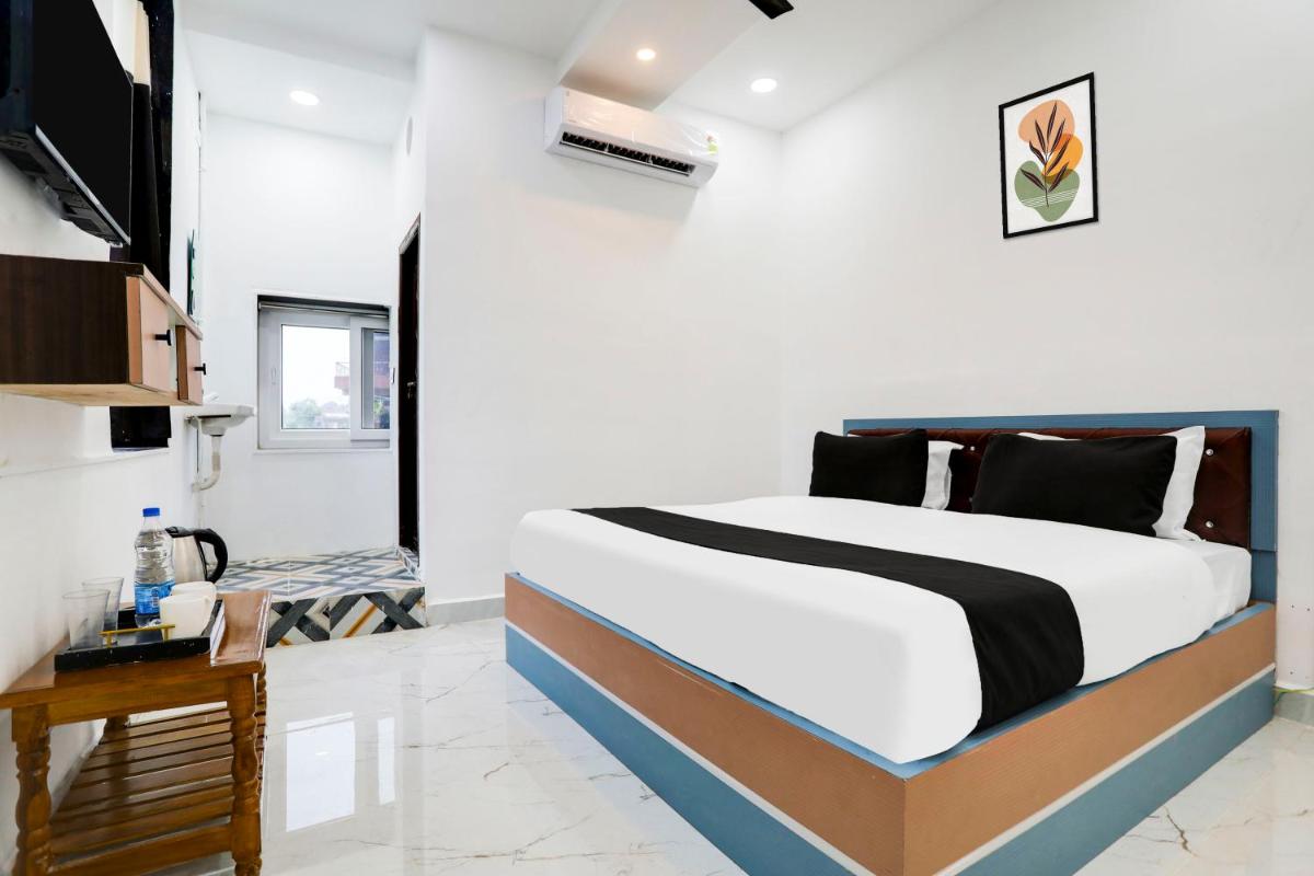 OYO HOTEL LAHARI LUXURY ROOMS - Housity