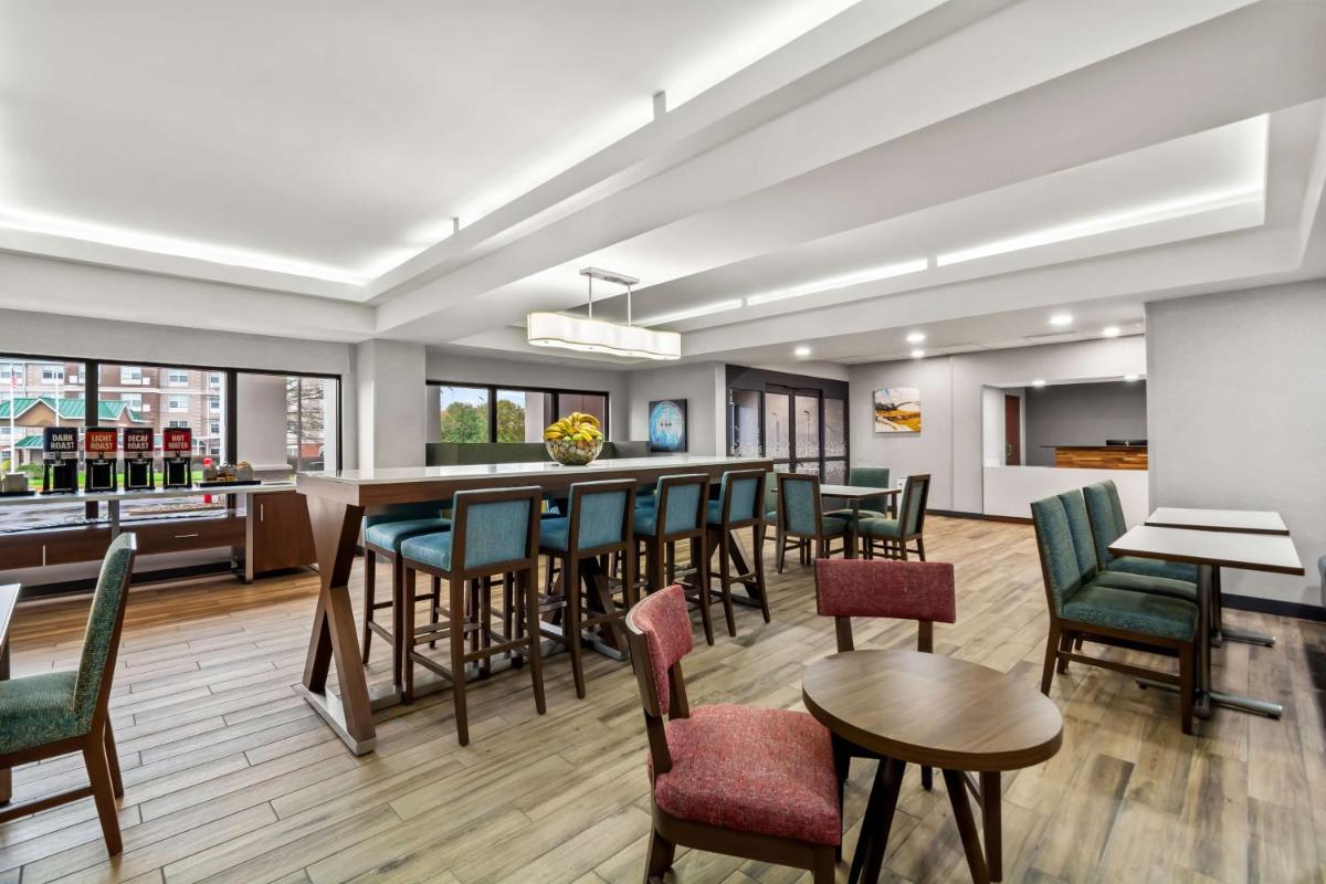 Hampton Inn Lexington - Georgetown I-75 - Housity