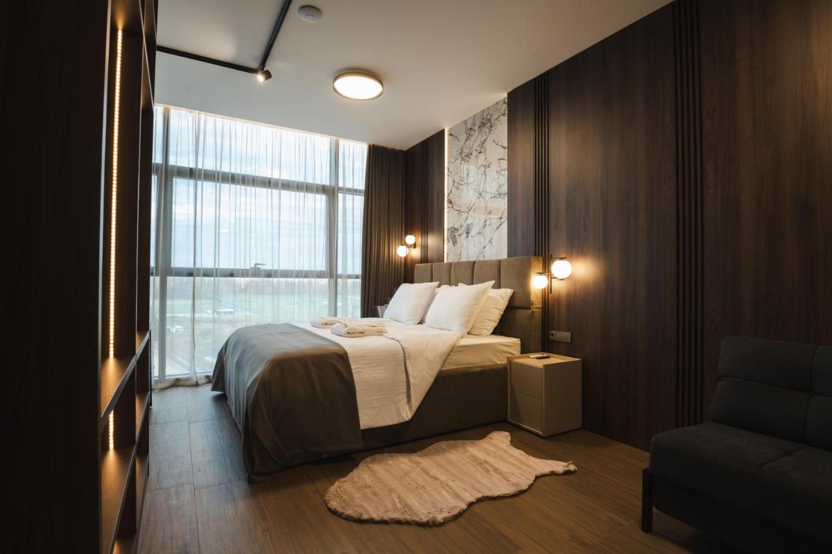 DISTRICT boutique - Housity