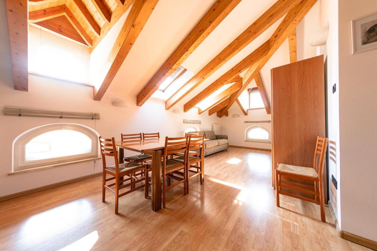 Hotel Vittoria - Housity