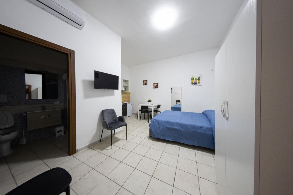 AFFITTACAMERE al CASTELLO AIROLA BN - Housity
