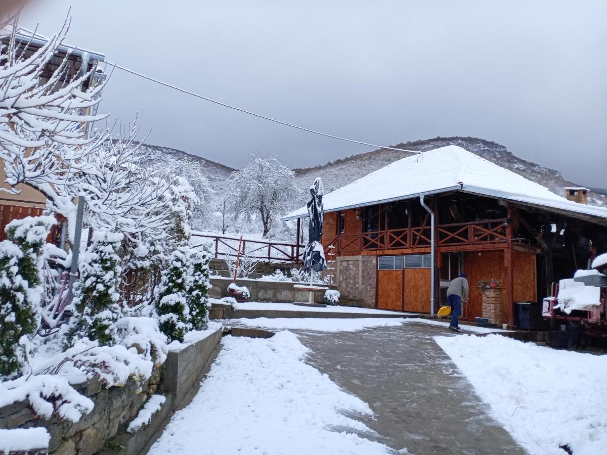 Seosko turističko domaćinstvo Stanišić - Housity