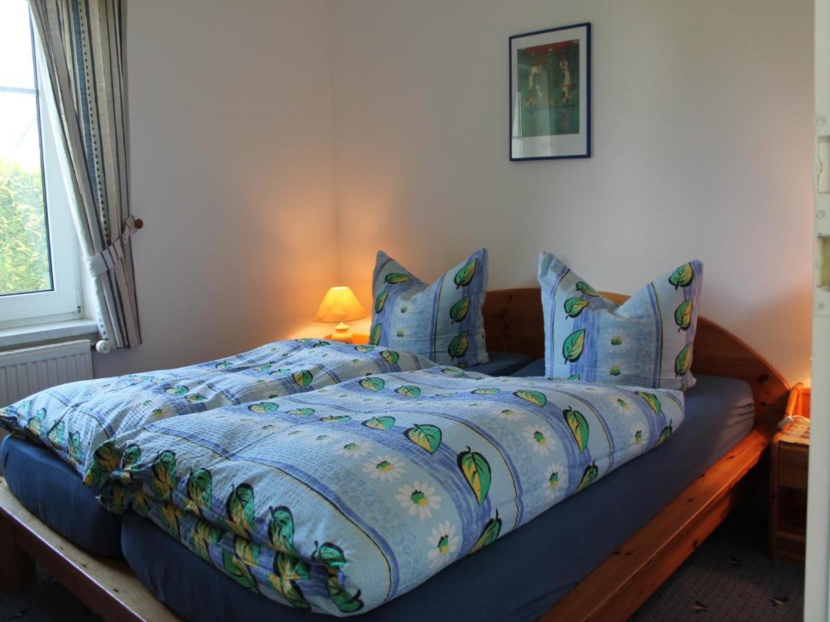 Geraeumige Wohnung mit Garten in Zingst - Housity