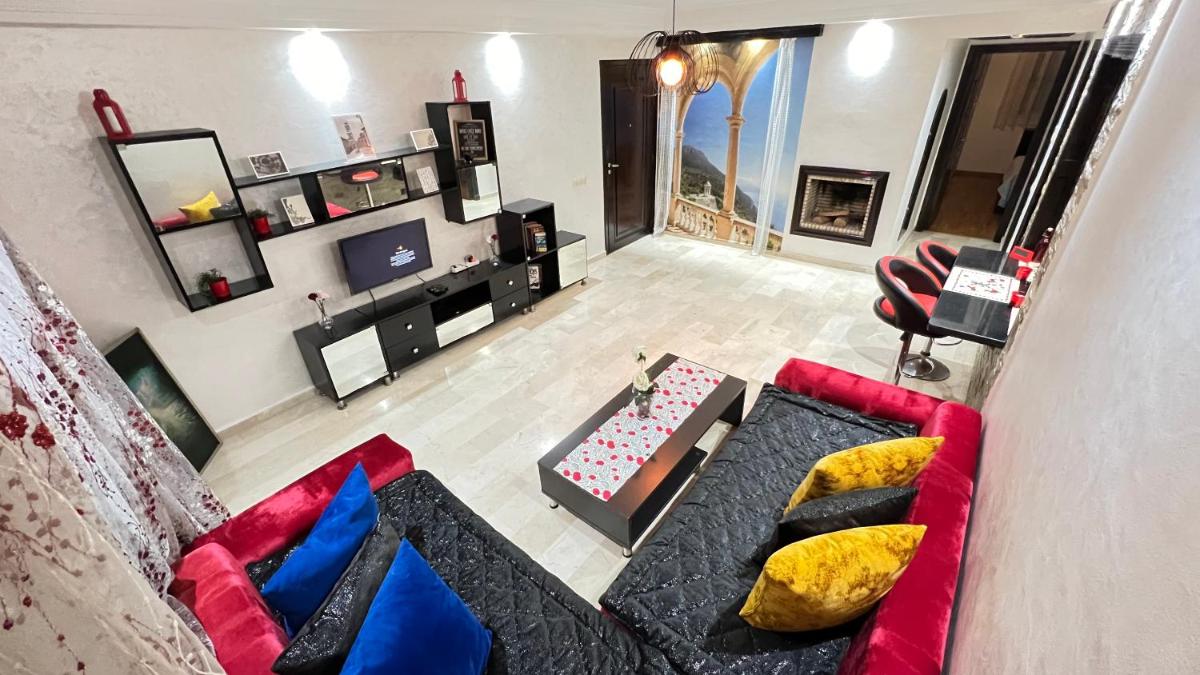 Red House - Housity