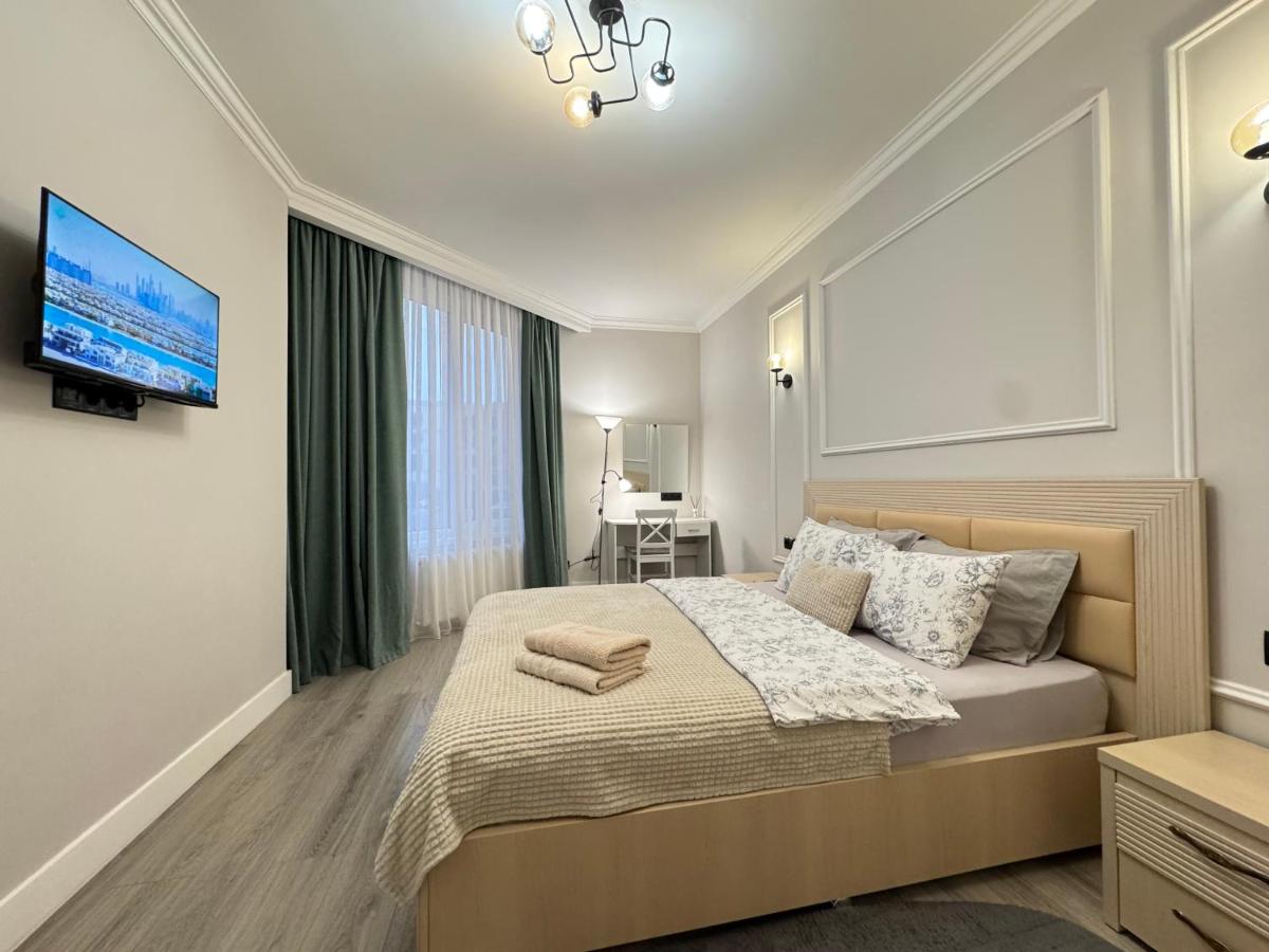 Two Bedroom Apartment In the Center, with Parking, address Avram Iancu 32 - Housity