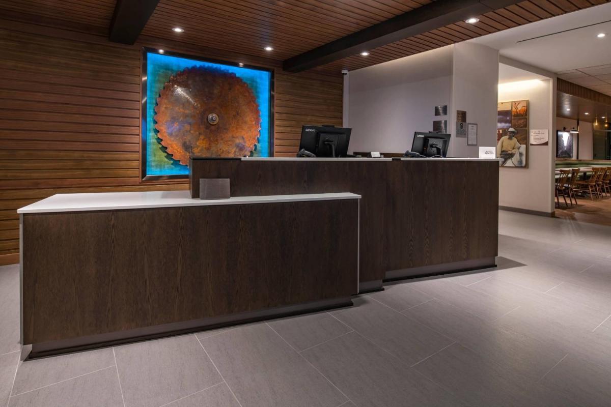 Fairfield Inn & Suites by Marriott Klamath Falls - Housity
