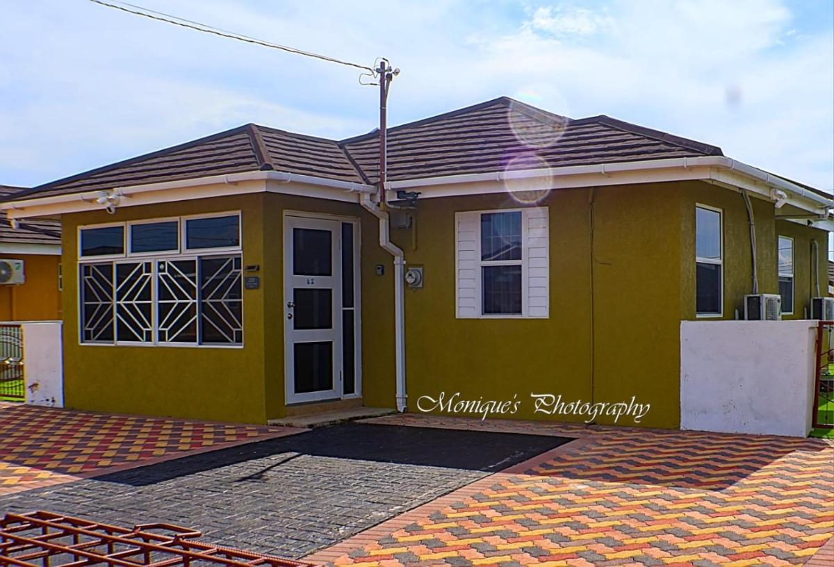 MJ Manor - Housity