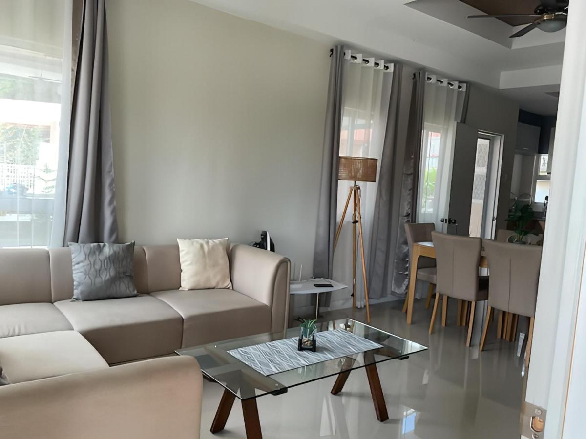 Homey in Villa Conchita Subd - Housity