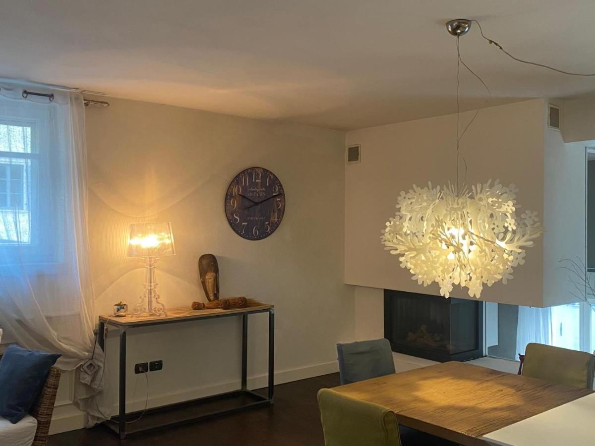 Historic Center Luxury Rent - Free WiFi - Near Railway Station - Casa Alcide De Gasperi - Housity