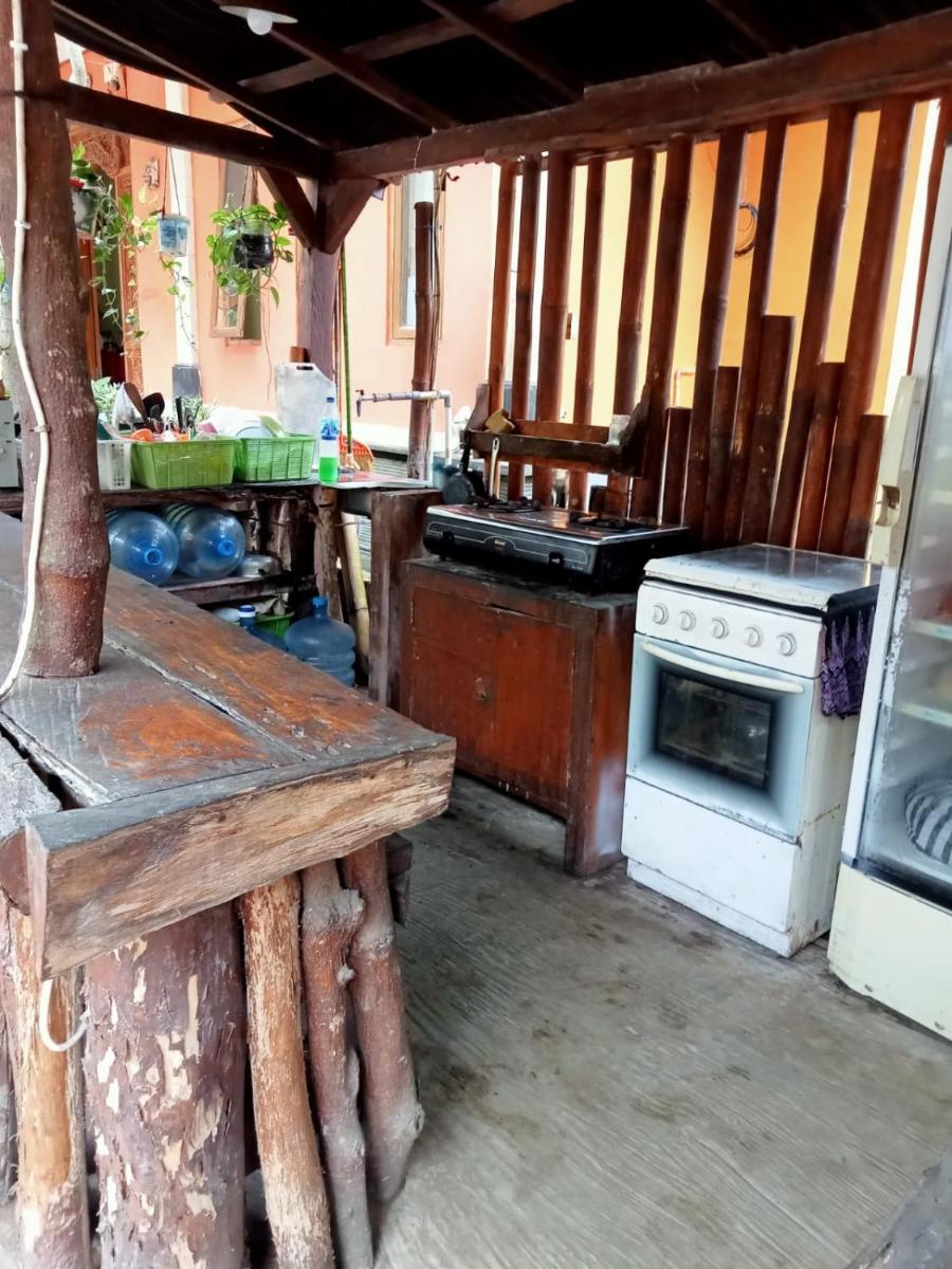 Made Roejas Family - Housity
