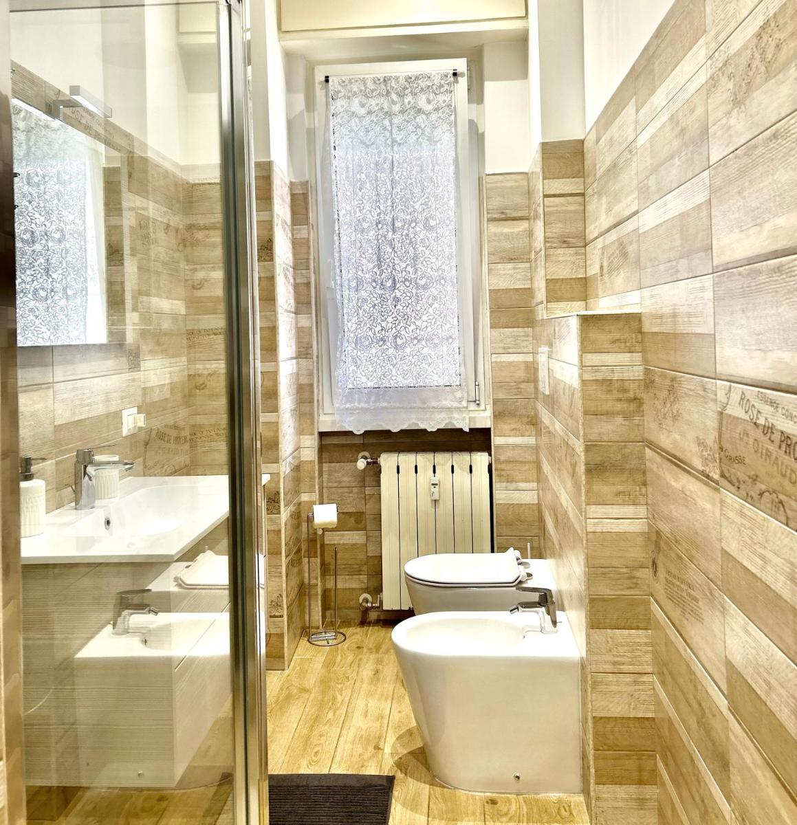 Lovely 2 room apartment with small garden - Housity