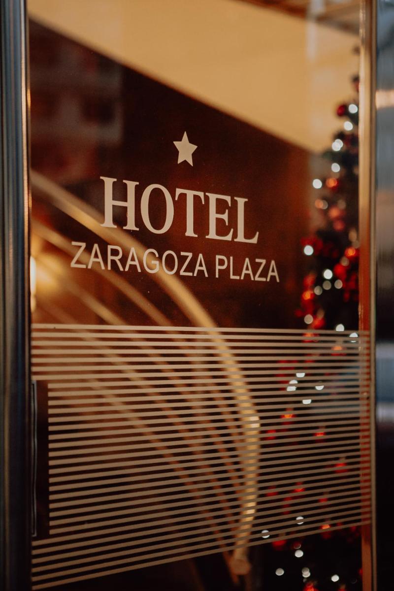 Hotel Zaragoza Plaza - Housity