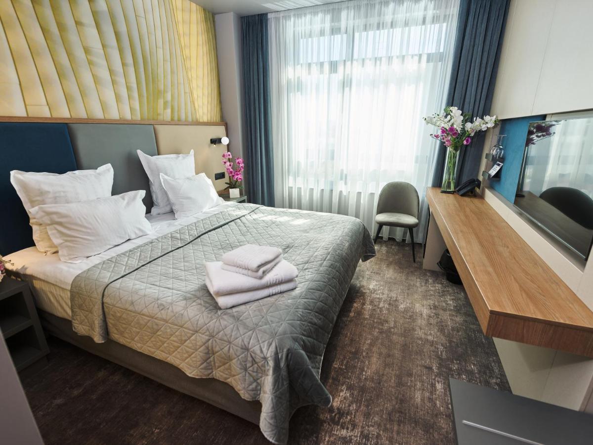 Hotel EMD - Housity