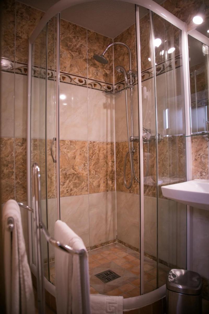 Hotel Am Rathaus - Housity