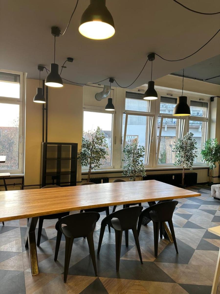 Coffee Inn Hostel Berlin - Housity