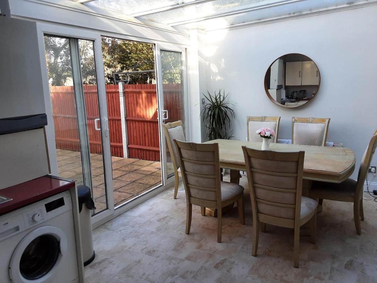 Mirandas Place - Housity