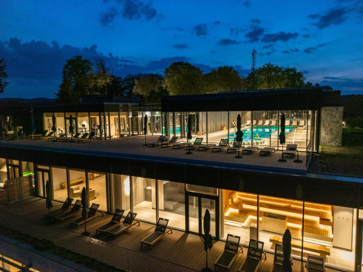 Hotel GLAR Conference & SPA - Housity