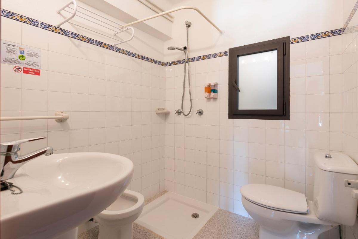 Hostal Sa Baronia - Housity