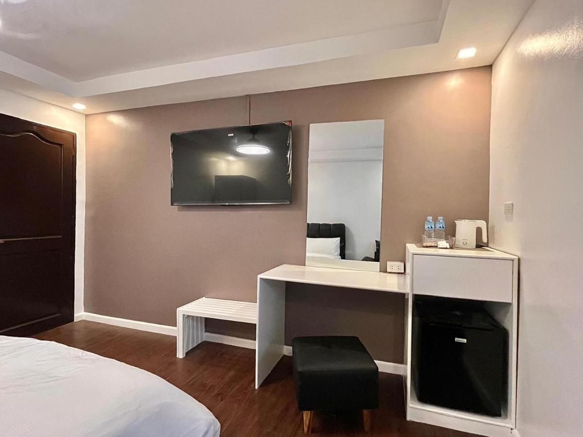 Vincent Resort Hotel - Housity