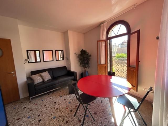 Venice Homes & Holidays - Housity