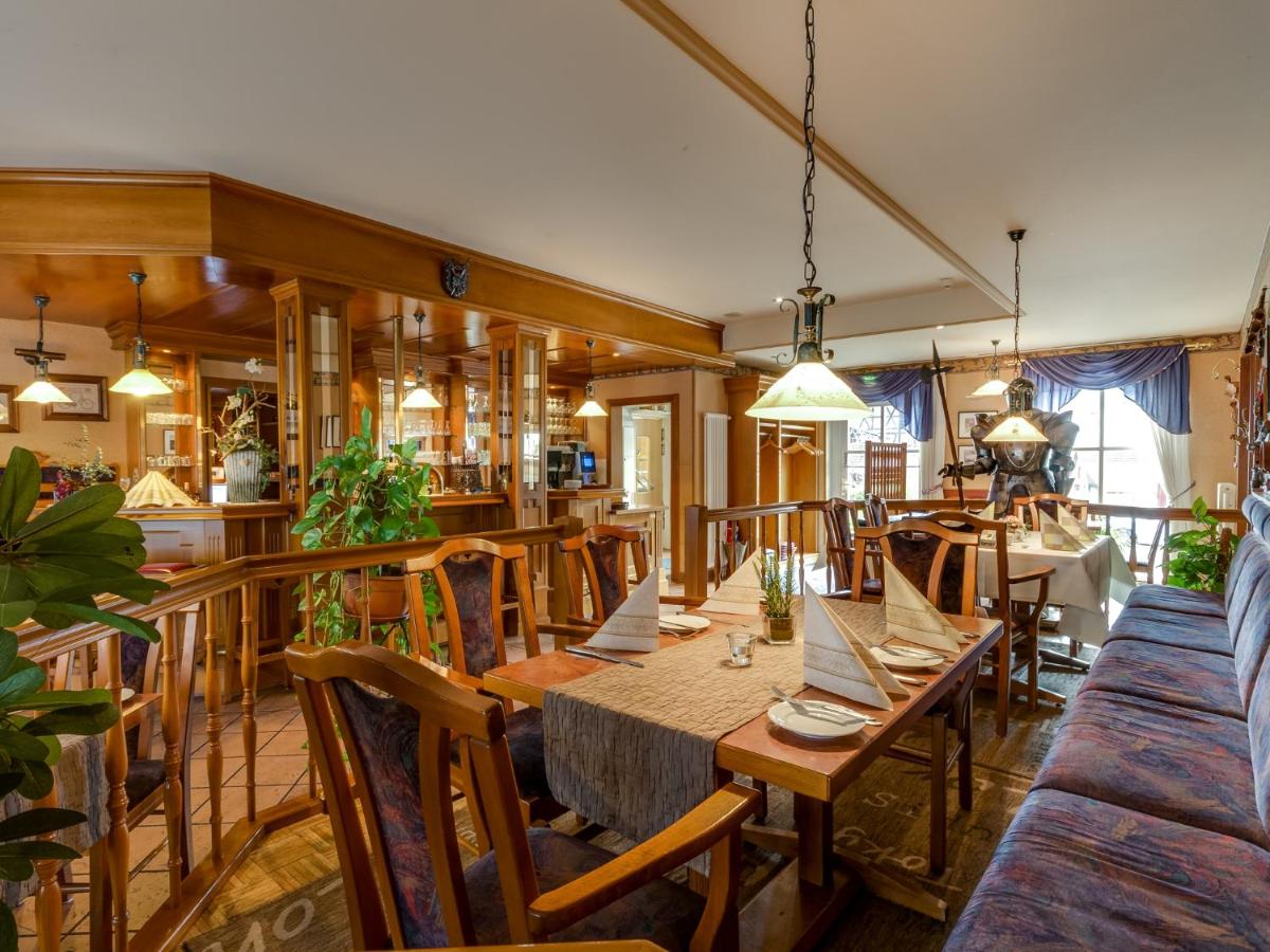 Hotel Zur Burg GmbH - Housity
