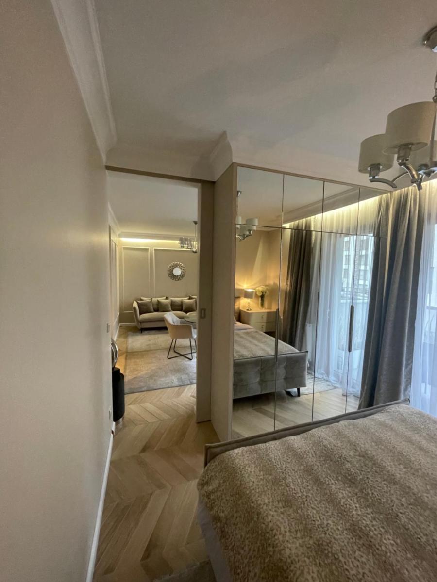 Beige MOOD City Apartment - Hizvo