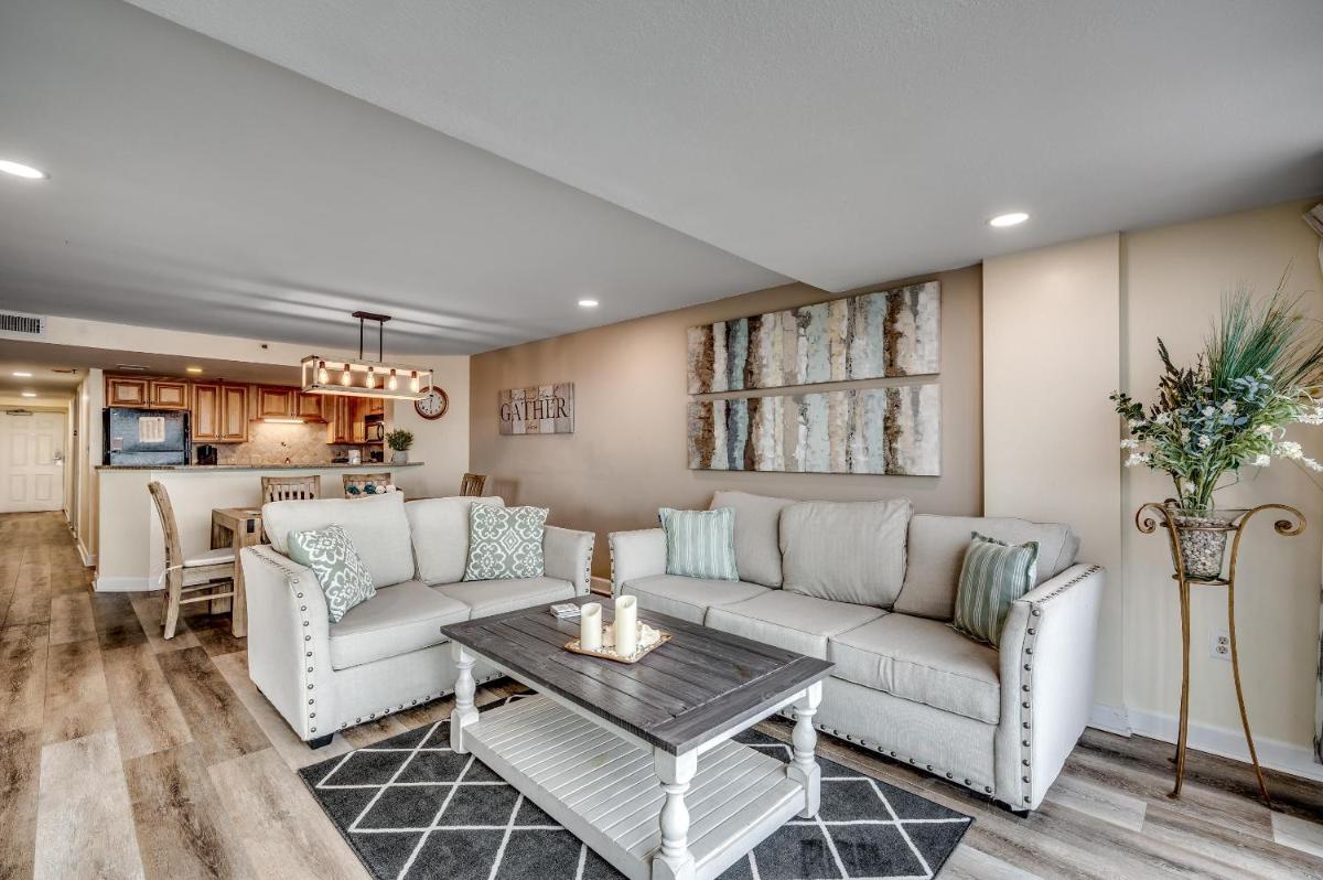 Forest Dunes 1702 - Housity