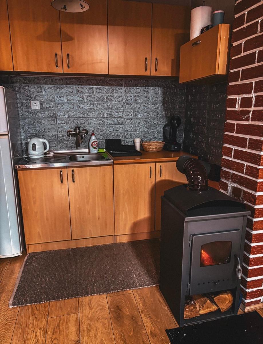 Slatki dom Fireplace - Housity