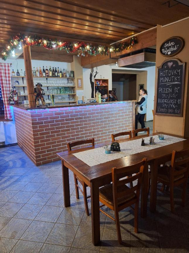 Penzion pod Ještědem - Housity