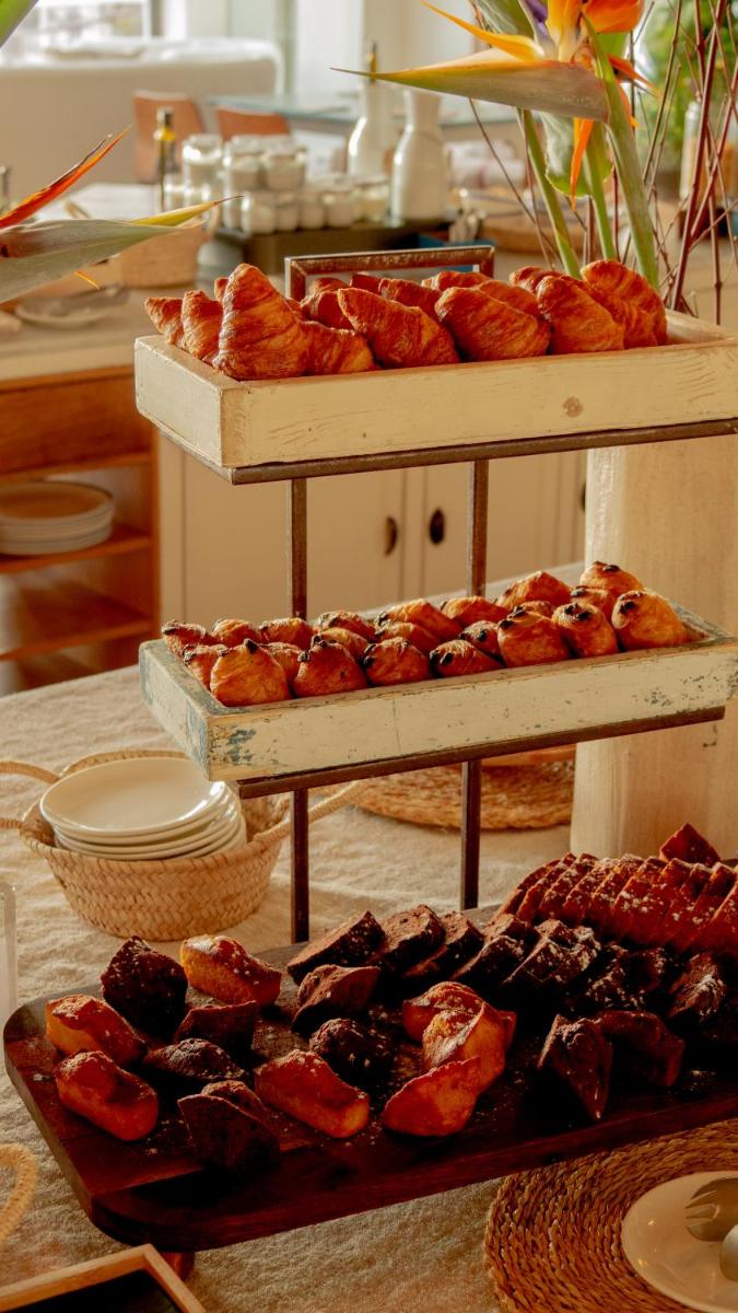 Comida en o cerca de este hotel