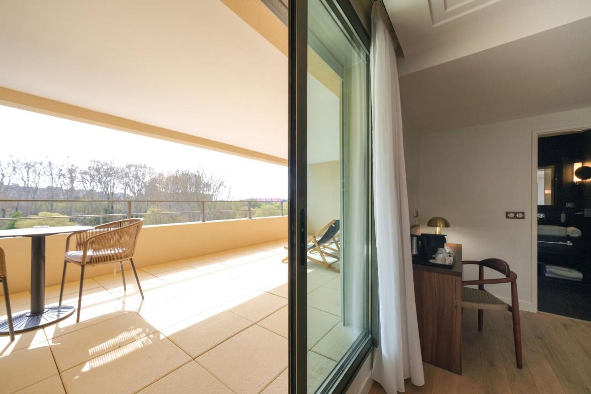 Balcon ou terrasse dans l'établissement Zenitude Hotel La Valadière, Ascend Hotel Collection