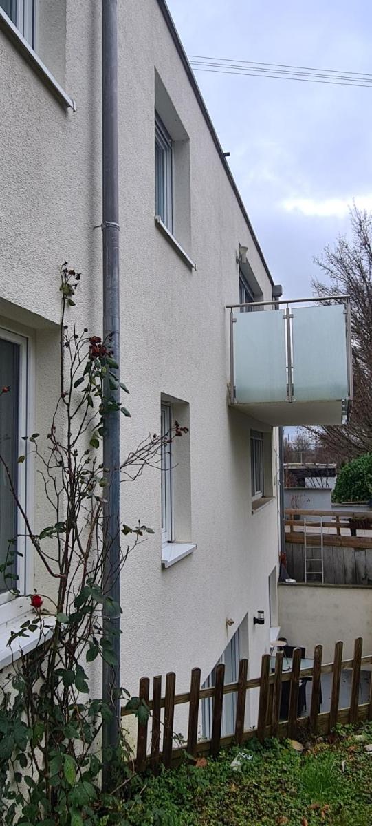 Weinstadt Weinberge - Housity