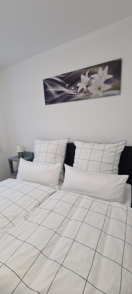 Weinstadt Weinberge - Housity