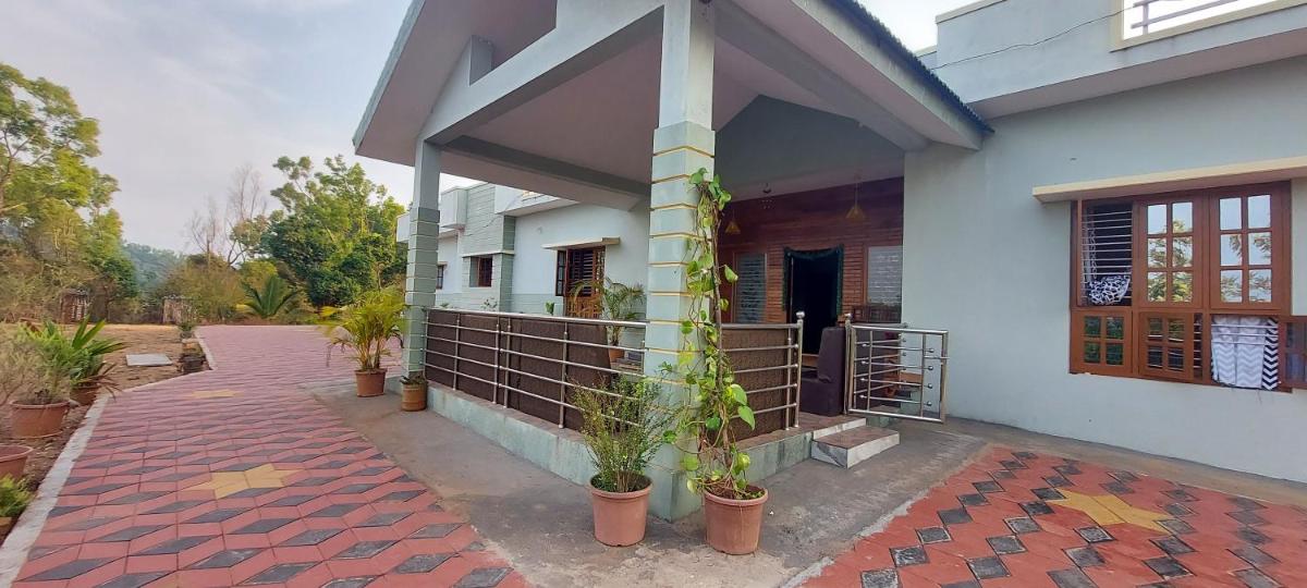 Airaa Home Scenic - Housity