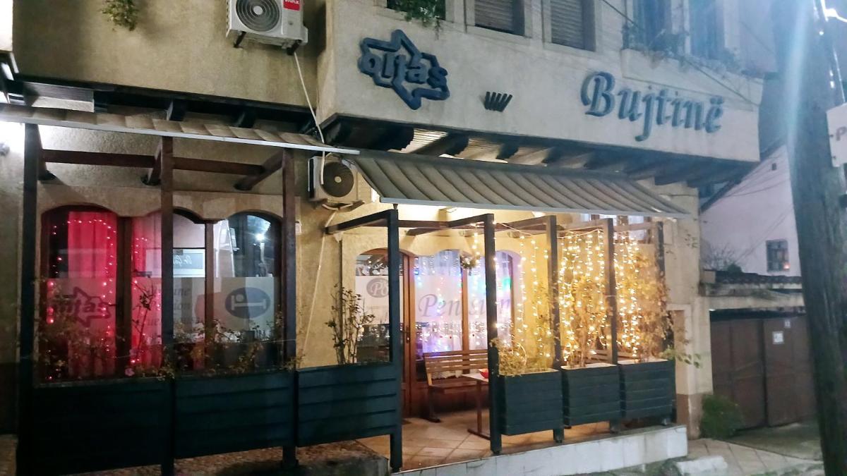 Bujtina (Pension) Oltas - Housity