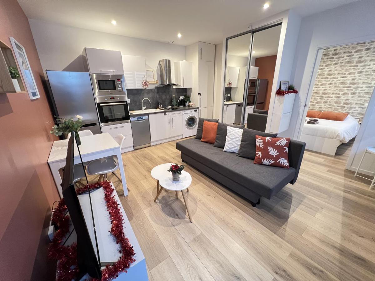 Le Rémois - Charmant T2 - Rénové - Parking - Cour privative - WIFI - Housity