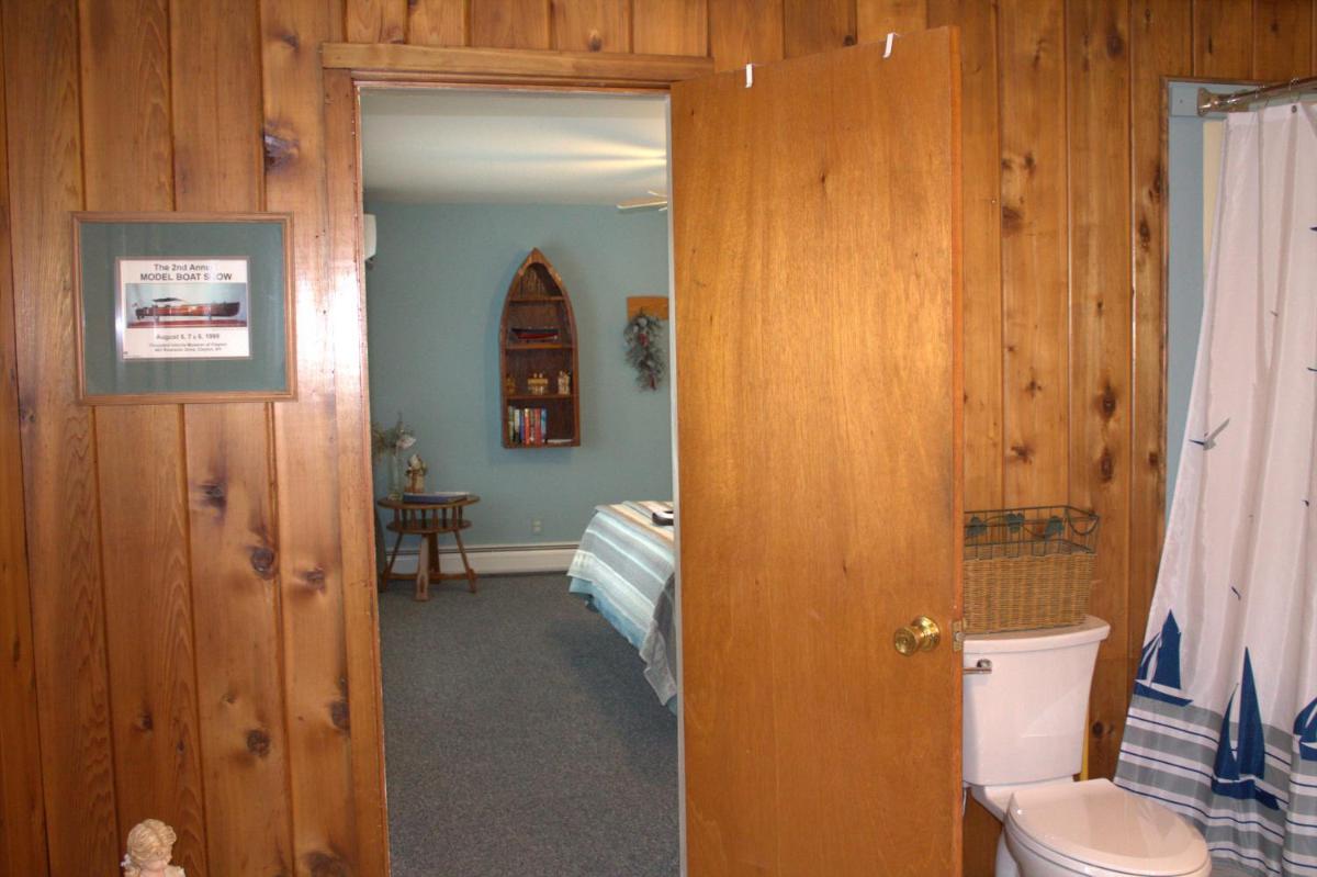 Chateau Country Inn and Captain's Cottage - Housity
