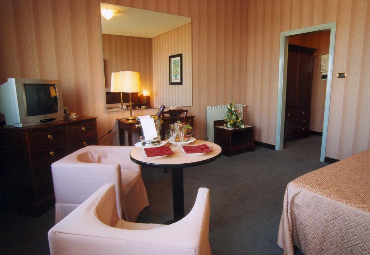 Hotel Esplanade - Housity