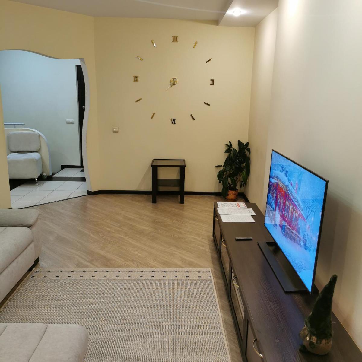Big Apartment in Rivne center - Hizvo