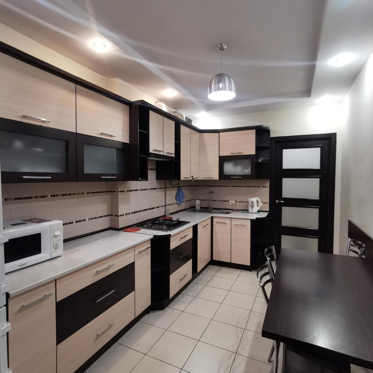 Big Apartment in Rivne center - Hizvo