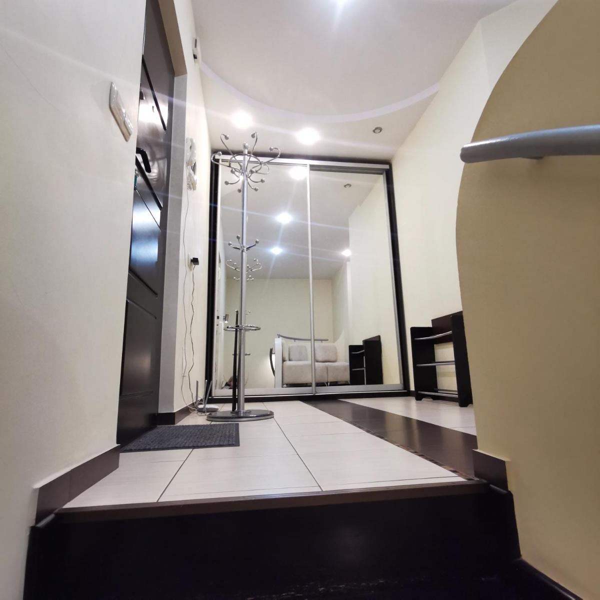 Big Apartment in Rivne center - Housity