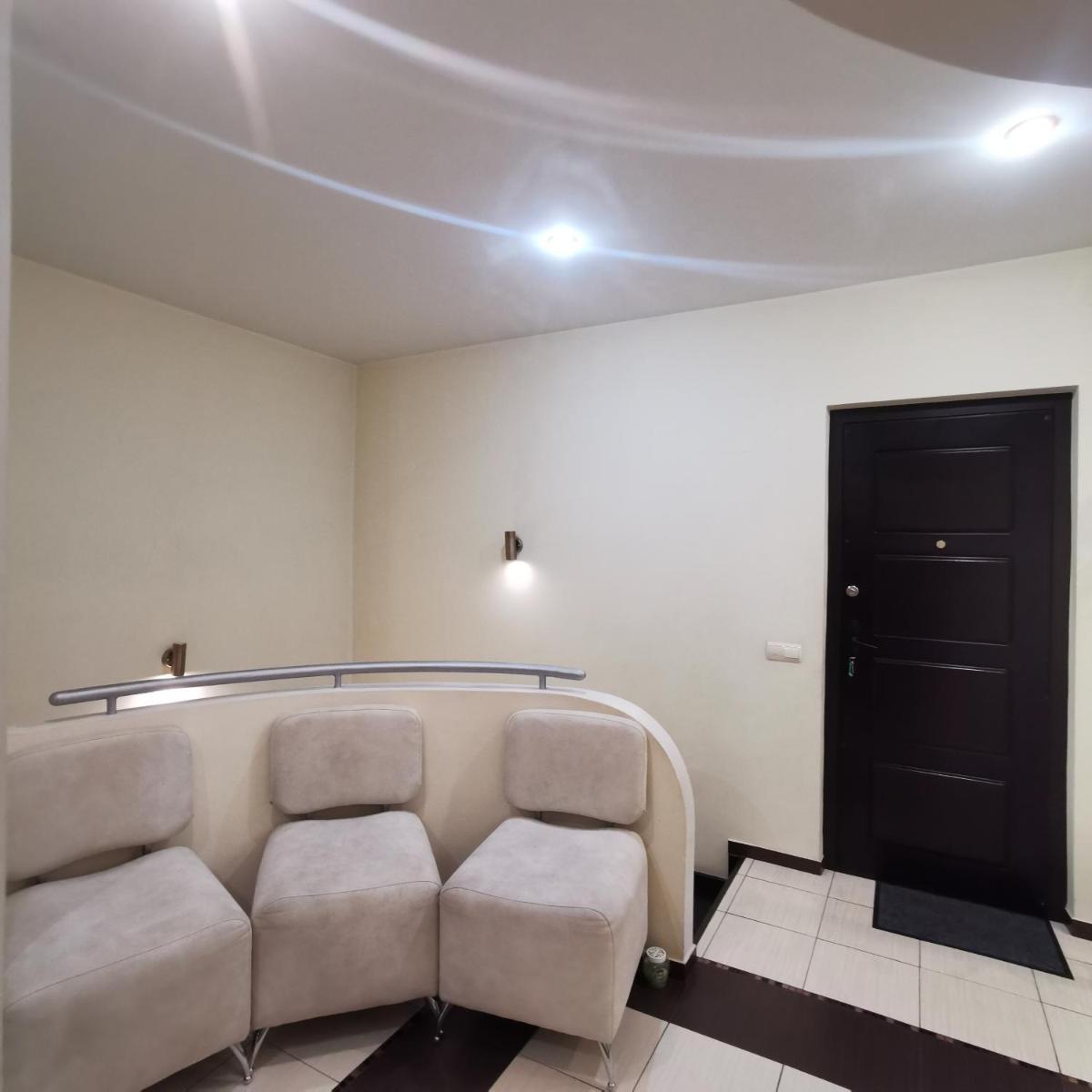Big Apartment in Rivne center - Housity