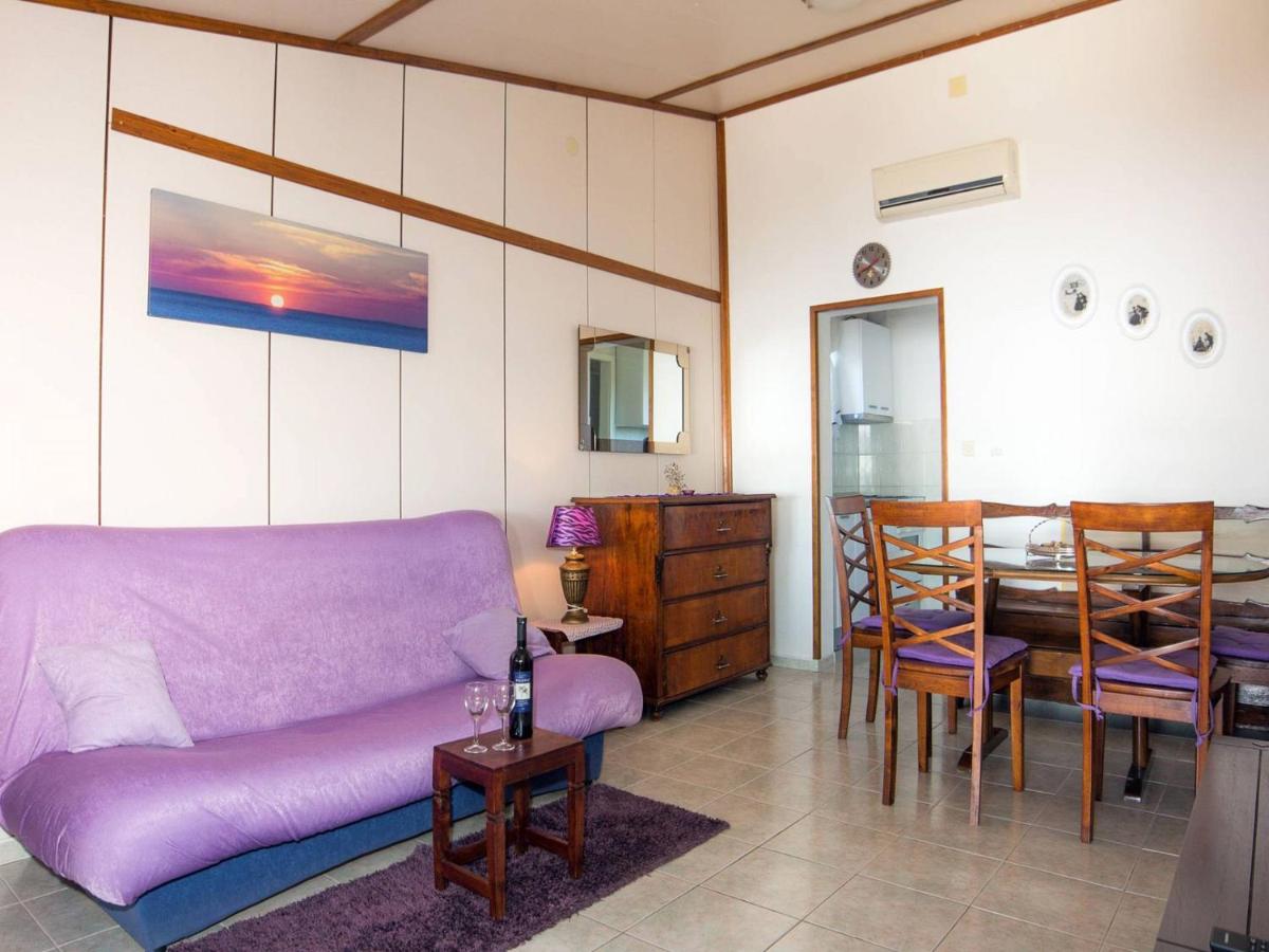 Holiday home Ani - 30 m from beach - Housity