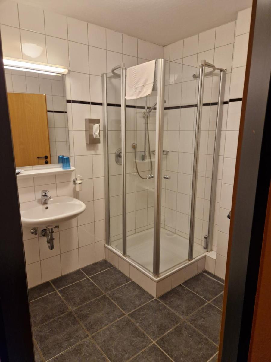 Hotel Restaurant Oliva - Housity
